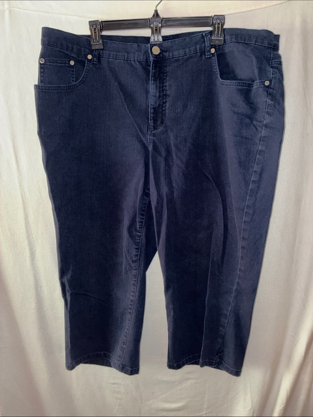 Chaps Dark Navy Stretch Capris